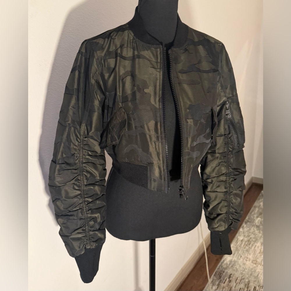 Blanc Noir Cropped Camouflage Bombardier Jacket - Black/Olive